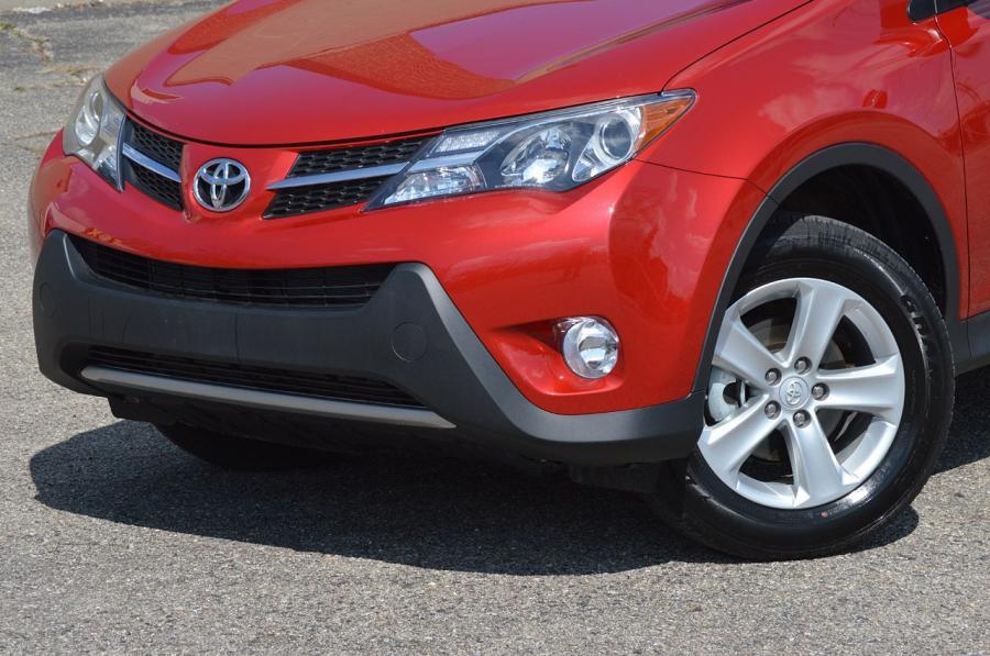  Toyota RAV4 2013 года  (фото 15 из 89)